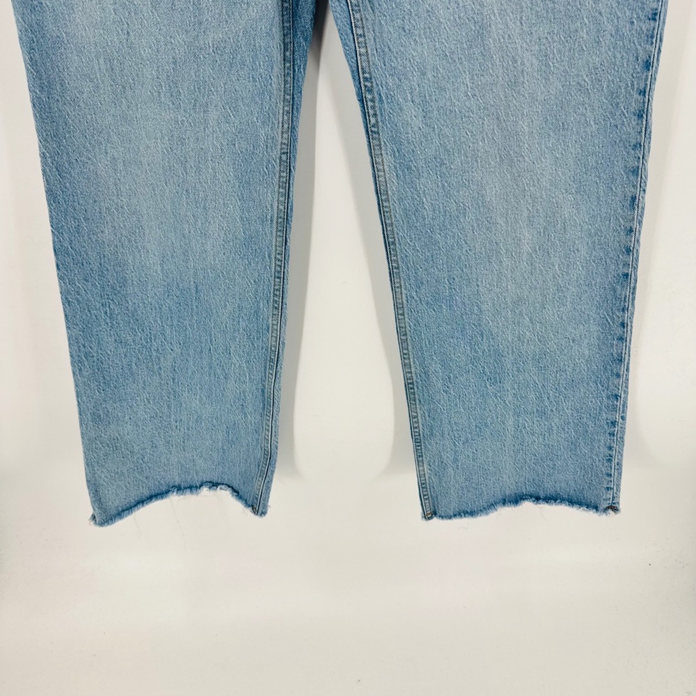 Abercrombie & Fitch 90s Relaxed Jeans Light Wash 30 Curve Love High Rise Raw Hem - Picture 5 of 10